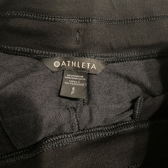 Athleta balance shorts - Picture 4 of 6